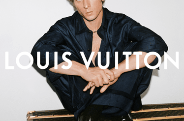 Jeremy Allen White é o novo embaixador da Louis Vuitton