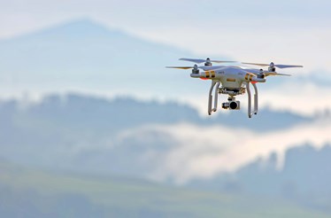 Tire um drone do bolso e seja a estrela do filme. Este e mais gadgets únicos e especiais