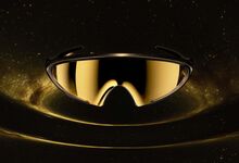 Oakley celebra meio século com lançamento especial 