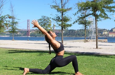 Meditação e yoga nos jardins do MAAT