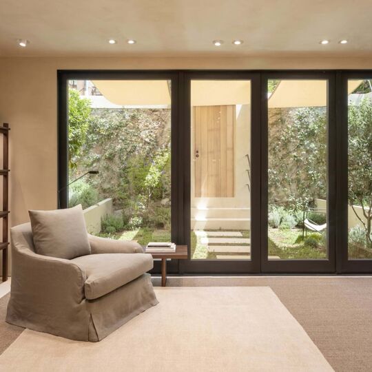 Massimo Dutti instala pop-up em Saint-Tropez
