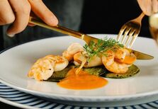 Experiência de fine dining e sabores nacionais com selo Michelin