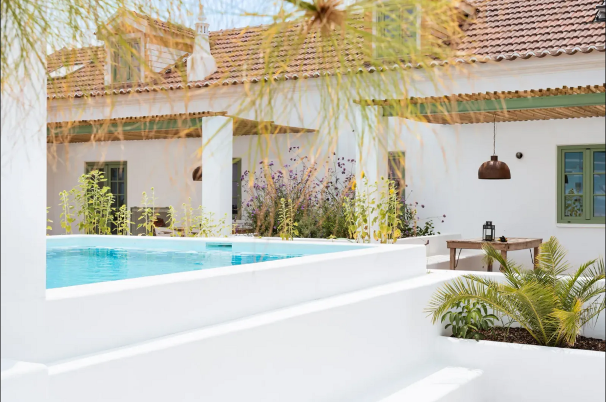 Hotel rural The Green House funde charme mediterrânico com encanto alentejano.