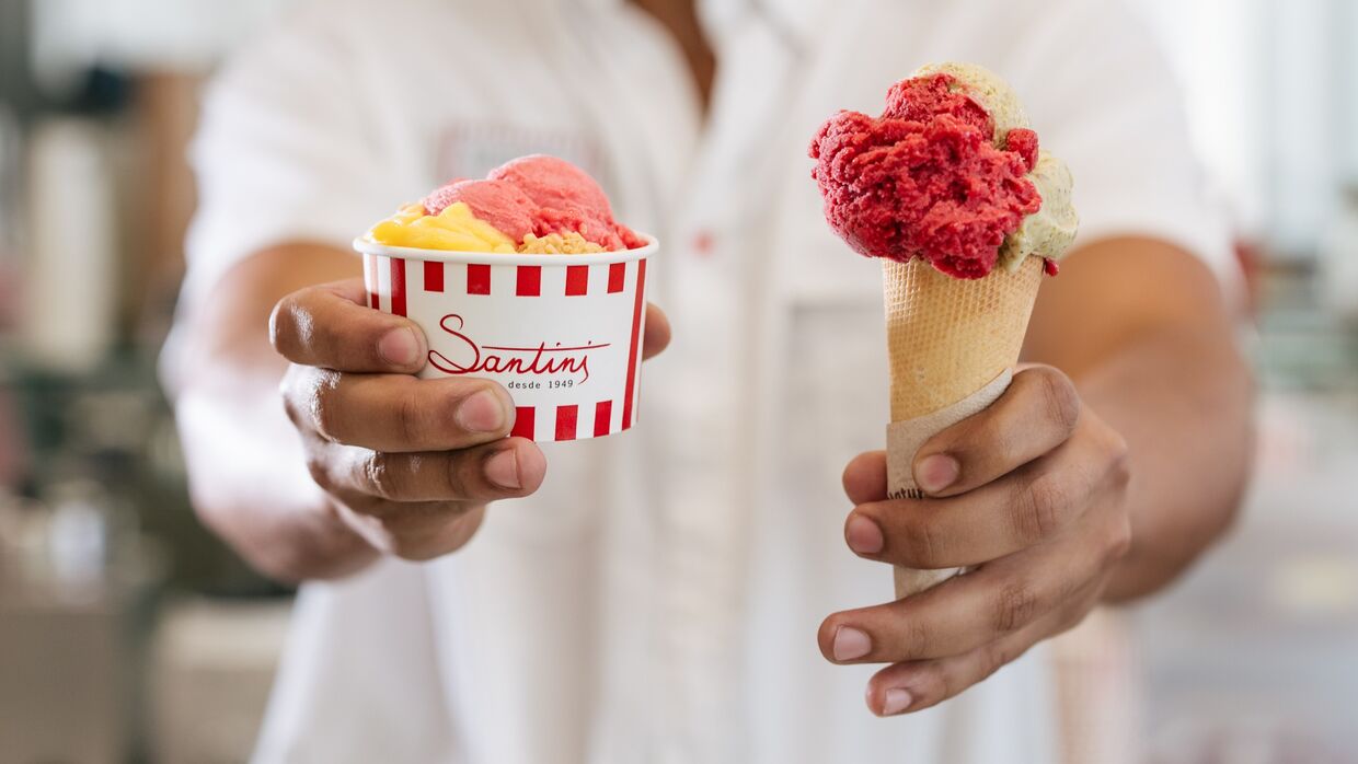 Santini celebra aniversário com gelado especial e promoção 2 por 1