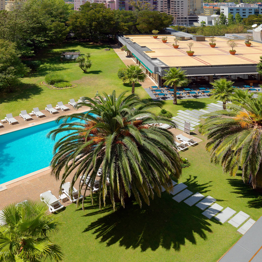 Lisbon Marriott lança campanha solidária “You Eat, We Give”