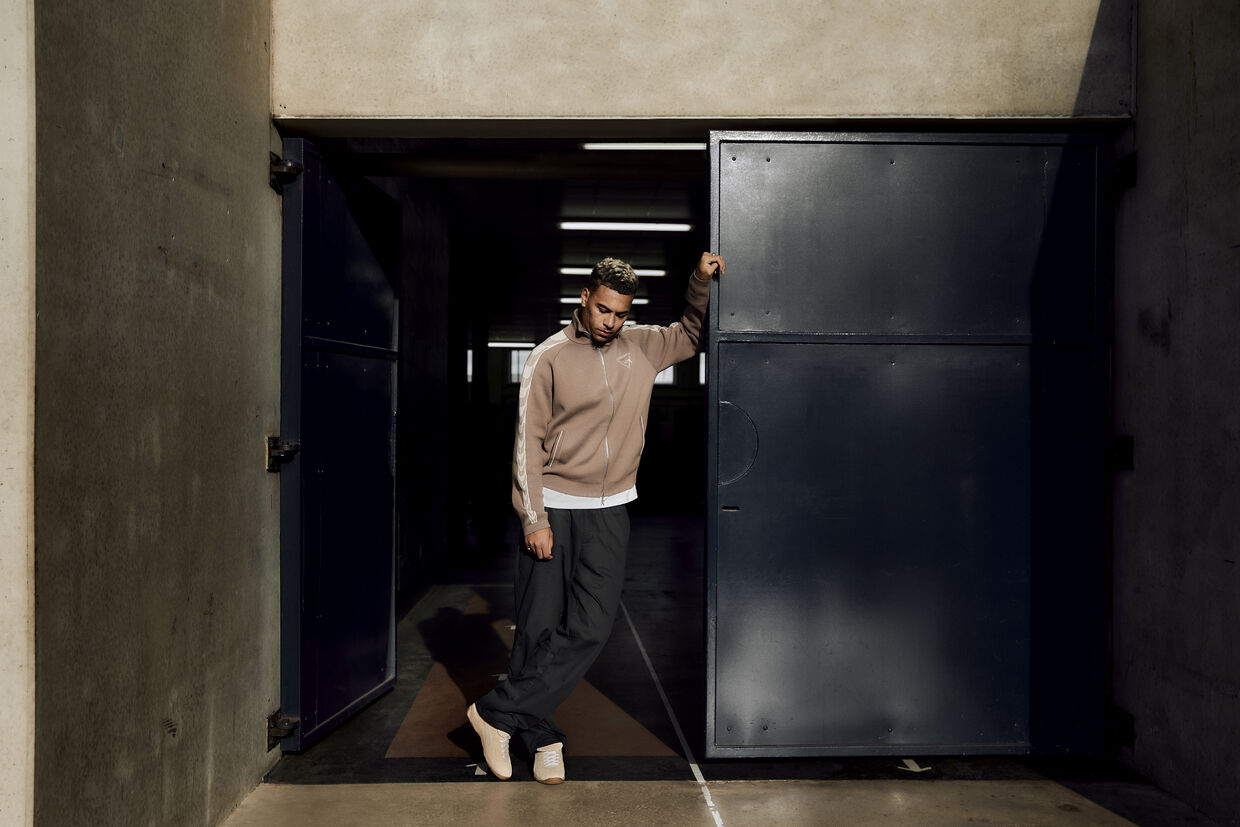 Puma e Represent reinterpretam cultura do futebol britânico em peças de luxo urbano