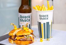 Quack Shack: hambúrguer de pato com assinatura Michelin