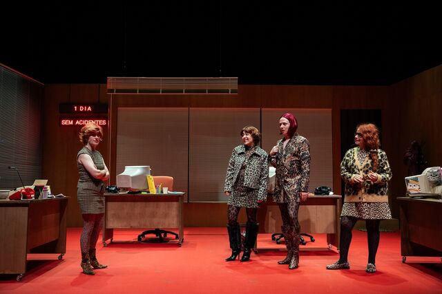 Peça "As Secretárias" em Lisboa, comédia sobre temas como feminismo e capitalismo