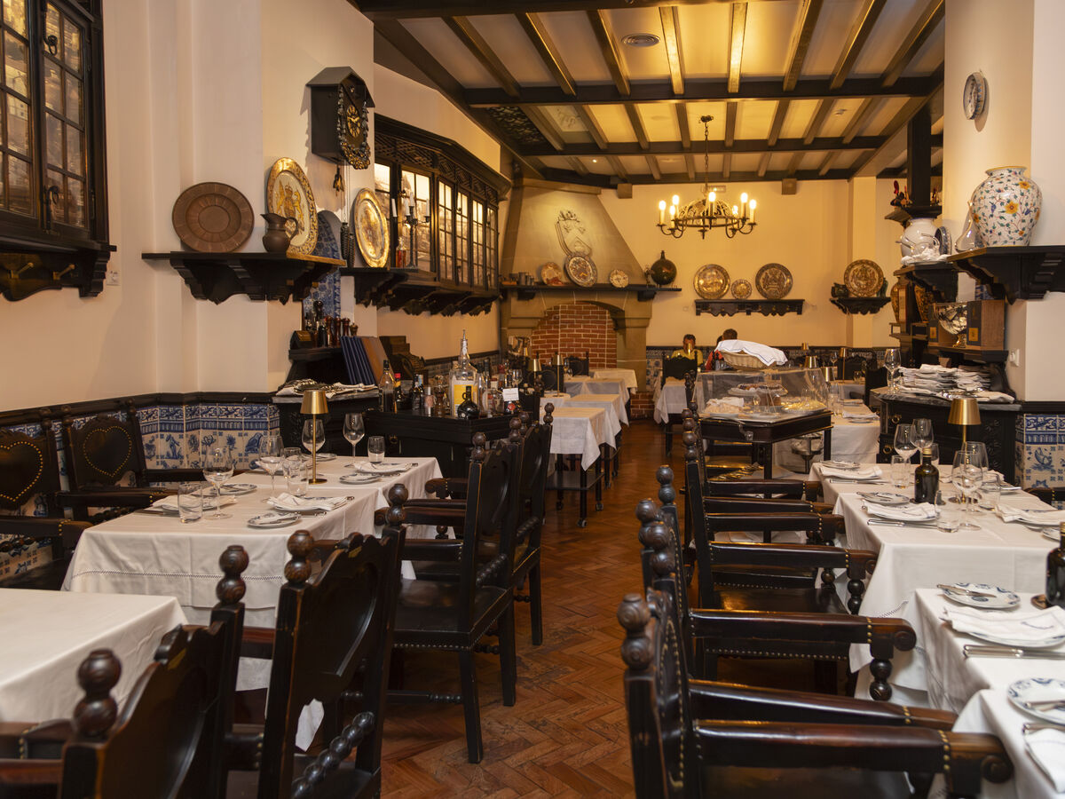 Restaurante Escondidinho no Porto: elegância, arte e gastronomia portuguesa