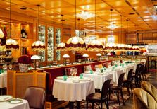 Rocco recebe 2026 com baile de máscaras veneziano e alta gastronomia