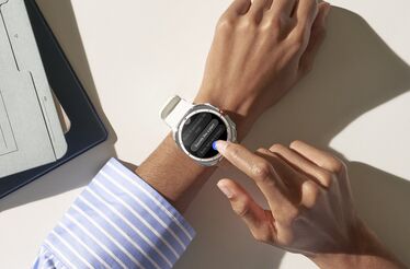 Os melhores smartwatches que pode comprar agora (a tempo de aproveitar a Black Friday)