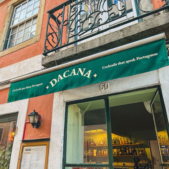 Da Cana, o bar que celebra a herança da cana-de-açúcar