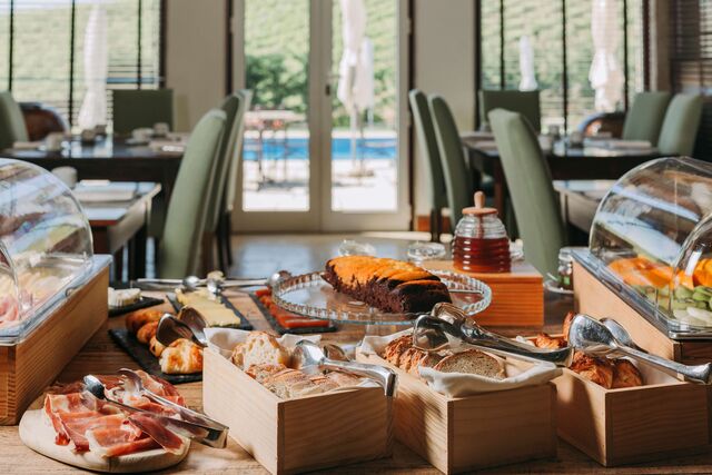 Pequeno-almoço no The Manor House Celeirós