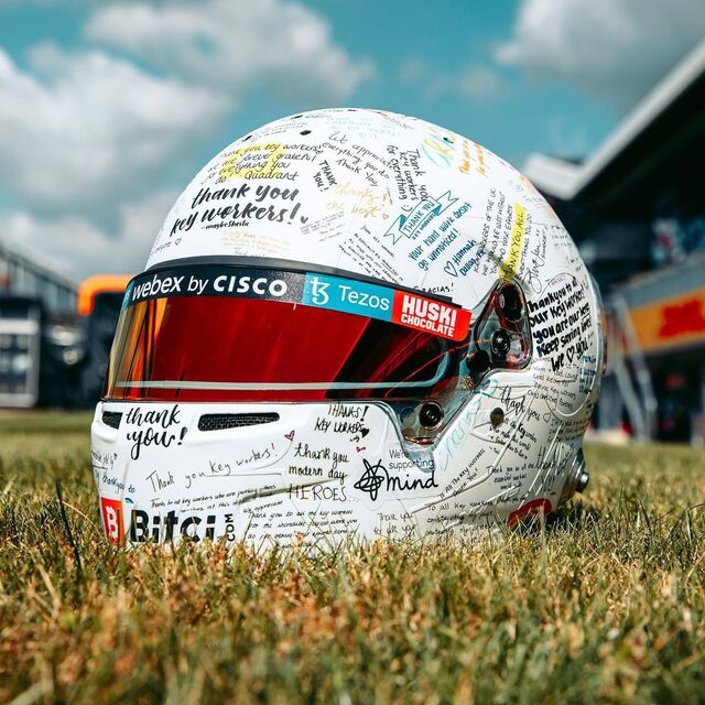Capacete de Lando Norris agradece a trabalhadores essenciais no GP Britânico