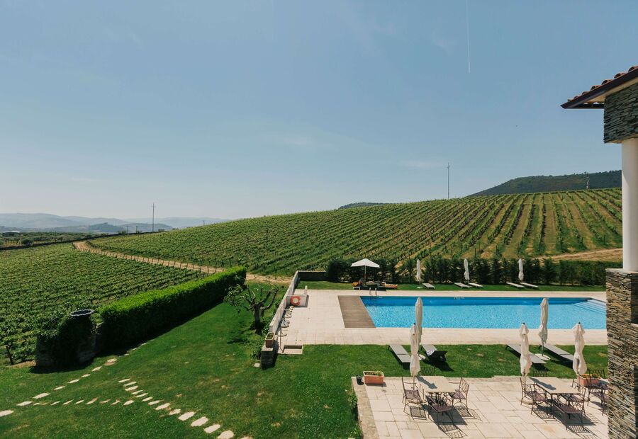 The Manor House Celeirós. A tranquilidade mora nesta casa duriense