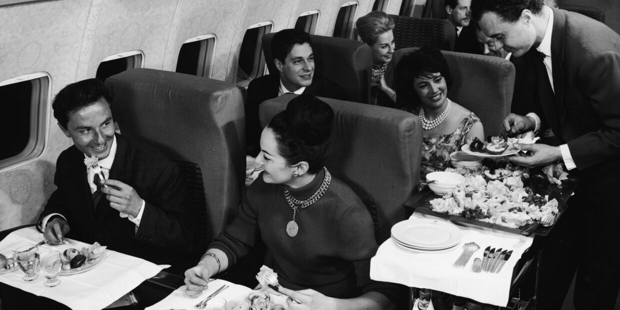 Novos voos. É assim que a first class quer que se esqueça do jato privado