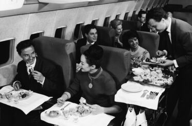 Novos voos. É assim que a first class quer que se esqueça do jato privado