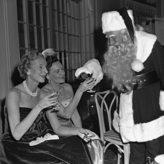 Entre bolo-rei e passas: os vinhos que salvam as festas 