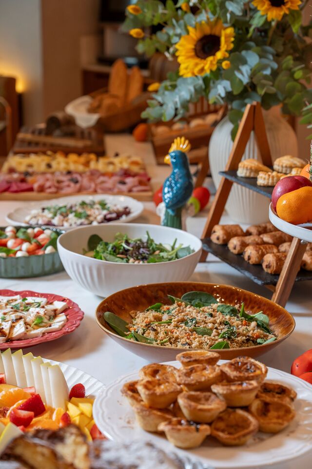 Na sua aventura atual, além de reformular a carta do bar, Alexandre revigorou o brunch. 