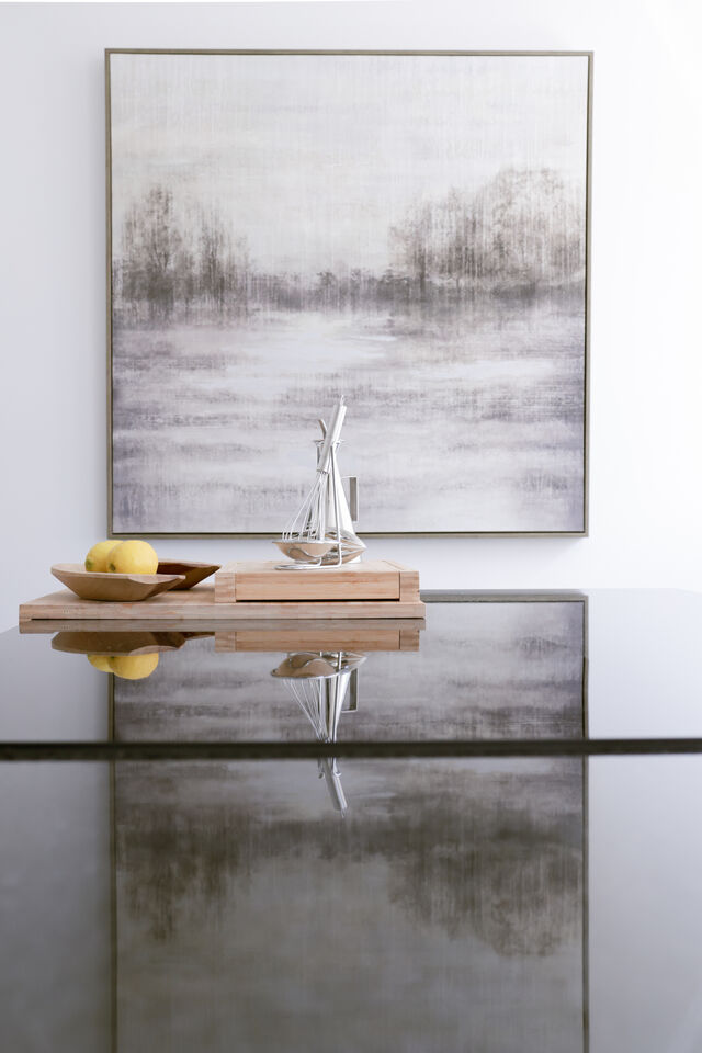 Juliana Cavalcanti, designer de interiores, reside em Lisboa e renova a identidade visual da capital