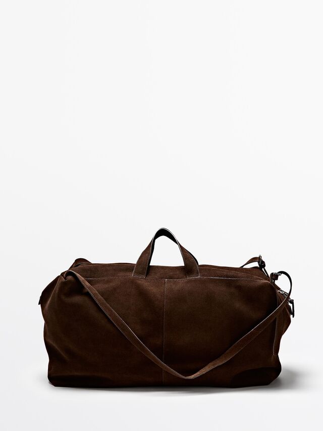 Mala maxi duffle de pele camurça, €299, Massimo Dutti