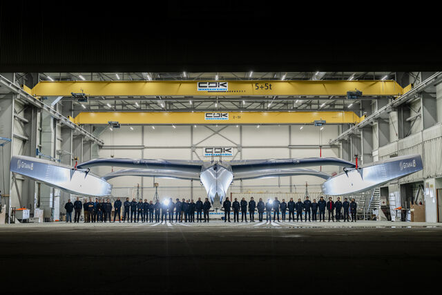 Equipa Gitana apresenta o Maxi Edmond de Rothschild em Lorient