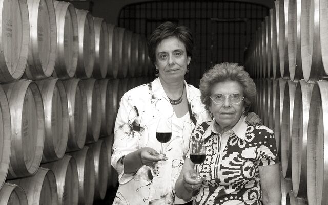 Leonor & Ermelinda Freitas