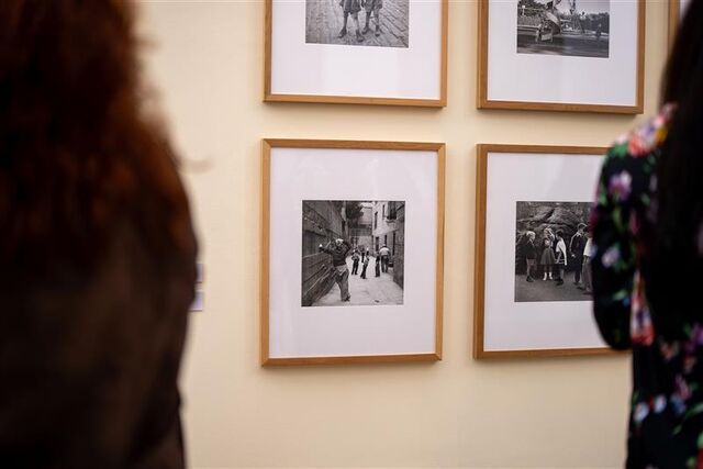 Exposição de fotografias de Vivian Maier no Centro Português de Fotografia