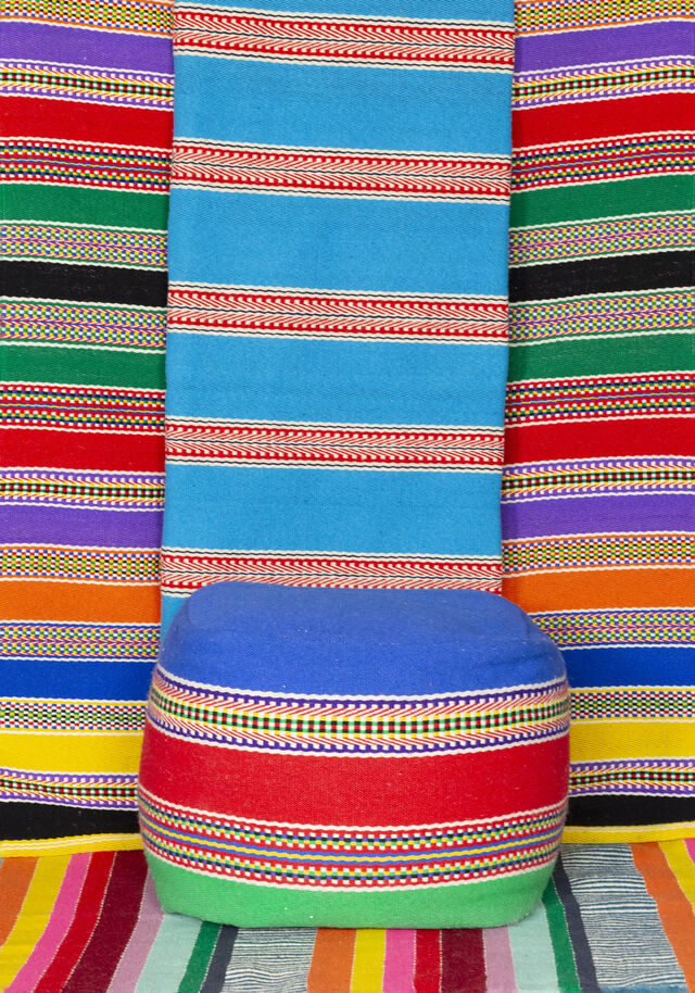 Os tons coloridos das mantas.